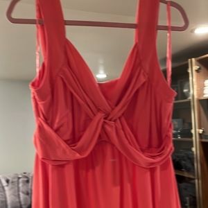 womens flattering top XL